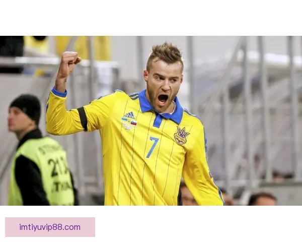 朱利亚诺分享教练指导下斜向内切踢球的新尝试与体会